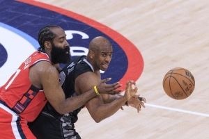 查尔莫斯:保罗需要打替补 你不能首发保罗&哈登&比尔&小卡啊