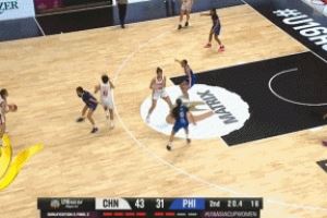 主攻手!李沅珊14中6砍半场最高15分 三分7中3