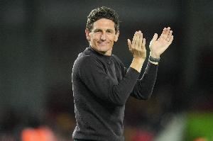 3-1击败曼联!小蜜蜂主帅:VAR和点球没什么好抱怨的 我们配赢球