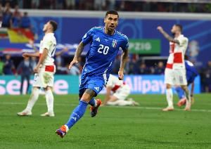 官方:扎卡尼训练中受伤退出意大利队名单,皮科利递补入选