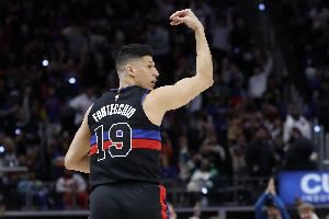 斯波:丰泰基奥防守对抗性很强 现在还需要兼顾防守纪律性