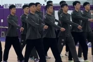 军训进行时!北控男篮团结一心、目标一致、信念坚定