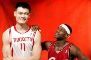老詹动不了!姚明若在03年选秀排第几?杨毅:活塞第2顺位选中