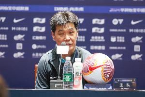 对阵海港!李霄鹏:目前士气肯定不高 我们要不遗余力争取拿分