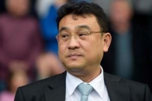 英媒:谢周三拖欠税务海关总署约100万镑,即将被递交清盘申请