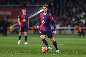 德容:若队友被盯防我没必要传球,除非那个人是亚马尔或梅西