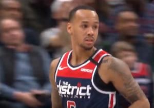  还记得他吗？前NBA后卫沙巴兹-内皮尔在奇才担任教练学徒