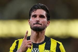 发展未达预期!27岁奥亚尔曾获枪手关注 远赴沙特身价现仅850万欧