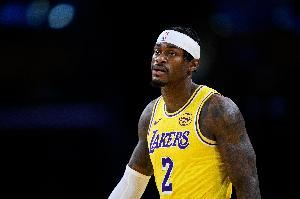  彪子能抢！范德比尔特3中1得3分12板4助1断 包括6进攻板