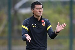  经济观察报：国足选洋帅的经费仅有150万美元，远不及中超名帅