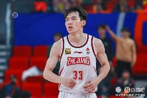  输了就背锅！吴前半场8中1&三分5中0仅拿2分3助