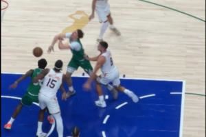  弗拉格受伤瞬间：被格雷森·阿伦扒拉手臂 连带着左肩不舒服下场