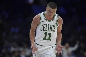  球员们鼓励自己的小偏方！普理查德相信短发能让他速率更快！