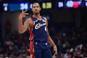  斯科蒂·巴恩斯：莫布里技术精湛很出色 不喜欢把我们放一起比较