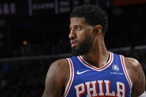 状态火热啊！乔治第二攻三分线外试探 利用经验造次造到3罚